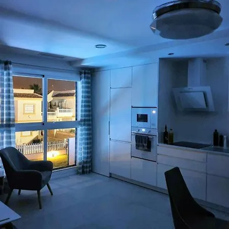 Modern With Large South Terrace, Playa Flamenca Apartment *
