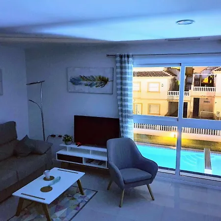 Modern With Large South Terrace, Playa Flamenca Apartment *
